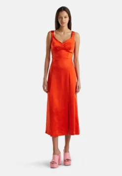 United Colors Of Benetton LOOK SLIP - Freizeitkleid - Orange