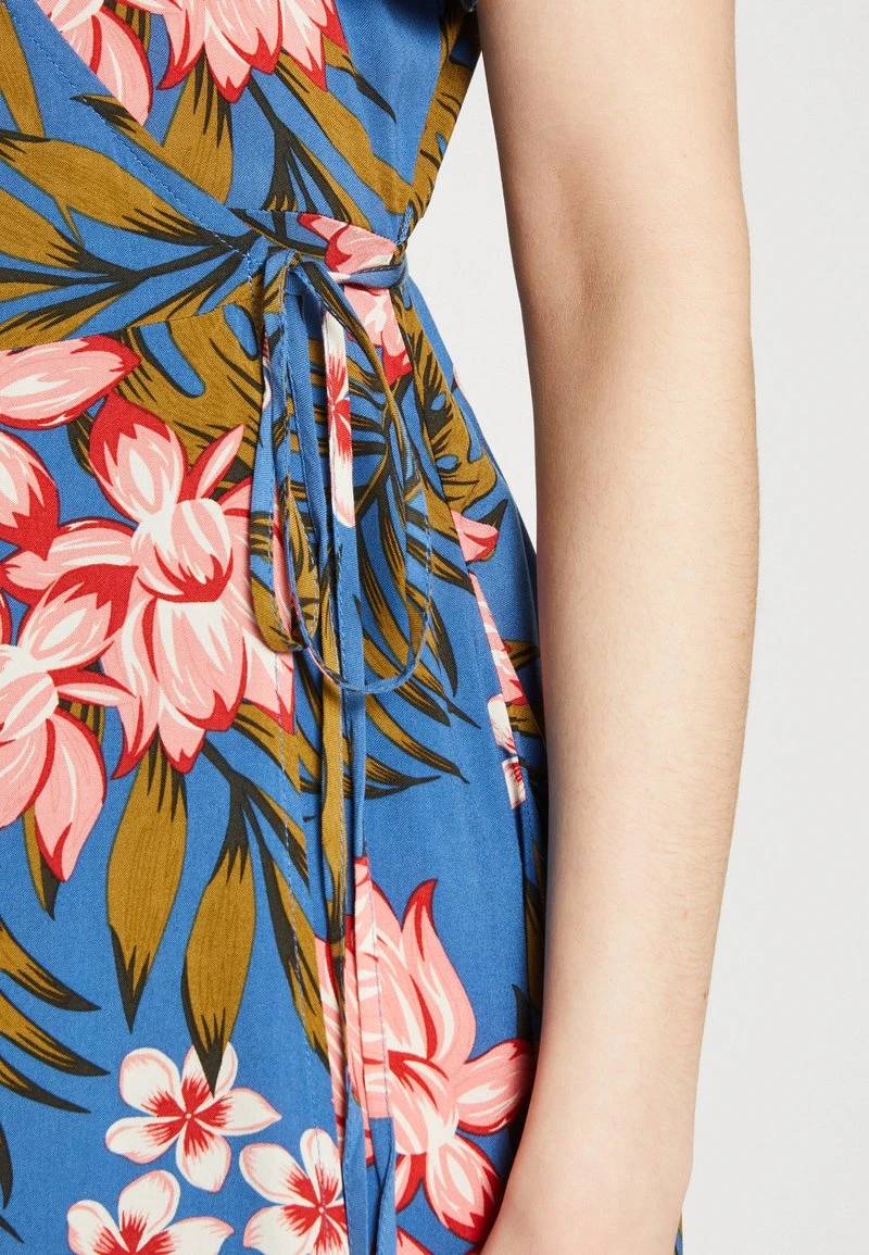 Vila VIMAYA WRAP SHORT DRESS - Freizeitkleid - Federal Blue/tropical 6 Vila VIMAYA WRAP SHORT DRESS - Freizeitkleid - Federal Blue/tropical - Image 6