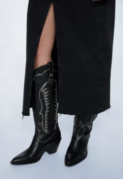 Stradivarius LANGER IM COMFORT-FIT - Jeansrock - Black Denim -Angebote Stil Tage Store 4a662584e1084bb591d3288470370ab0