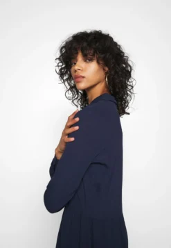 Minimum BINDIE DRESS - Blusenkleid - Navy Blazer -Angebote Stil Tage Store 4e855ee1991247bf8b323c95f30fd7f3