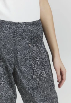 ILL WIDE CAPRI - Shorts - Dark Sapphire Printed -Angebote Stil Tage Store 5ed9f0819c35488bb7a45f5c7efdc23f