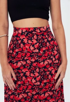 PRINTED LONG SLIT - A-Linien-Rock - Red -Angebote Stil Tage Store 5f16ee4662b7467b8e3064a849a31d17