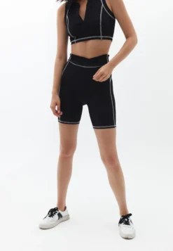 BIKER WITH WAIST DETAIL - Shorts - Black