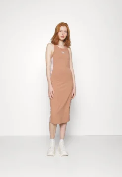 Adidas Originals LONG TANK DRESS - Etuikleid - Clay Strata -Angebote Stil Tage Store 9d4d8277d6164530bbf59f5f90874c83