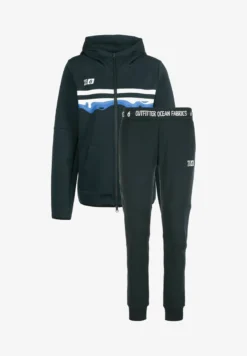 OUTFITTER OCEAN FABRICS SET - Trainingsanzug - Red/black 11 OUTFITTER OCEAN FABRICS SET - Trainingsanzug - Red/black -Angebote Stil Tage Store ce3051fffe84411b9bc090f9fa347d0b