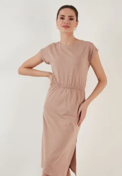 LELA SHORT SLEEVE - Jerseykleid - Biscuit