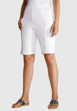 BERMUDA - Shorts - Weiß