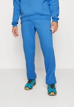 Pinqponq UNISEX - Jogginghose - Cornflower Blue