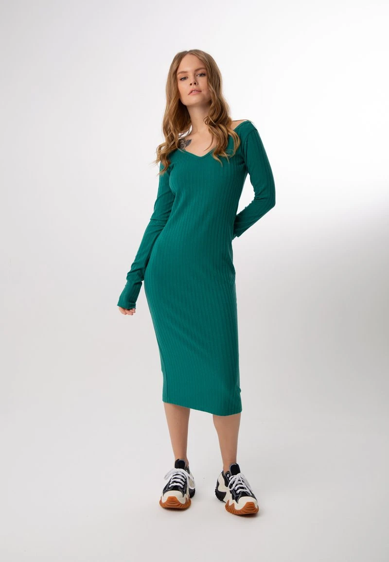 V-NECK - Etuikleid - Emerald 1 V-NECK - Etuikleid - Emerald