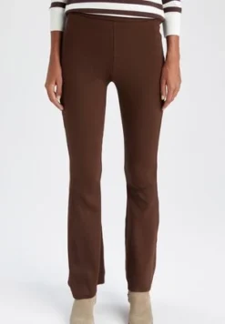 DeFacto FLARE - Stoffhose - Brown -Angebote Stil Tage Store d8c3e25eab7b4389a5c216aeea0330f8