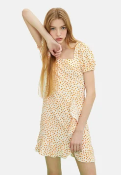 SHORT SLEEVE - Freizeitkleid - Ecru