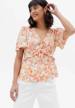New Look FLORAL FRILL TIE FRONT - Bluse - White Pattern