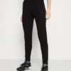 ICANIWILL STRIDE - Jogginghose - Black