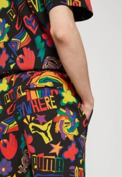 Puma DOWNTOWN PRIDE UNISEX - Shorts - Black -Angebote Stil Tage Store ed74028707784337b8814c66011adacb