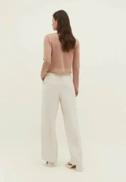 Stradivarius Stoffhose - Off White -Angebote Stil Tage Store ed7cd5f153f1421ba490b47264c5a7b9