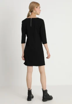 ONLY ONLBRILLIANT NOOS - Jerseykleid - Black -Angebote Stil Tage Store f092e5e9749a45a78a05da61c963390d