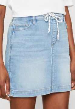 Edc By Esprit JOGG SKIRT - Minirock - Blue Light Wash -Angebote Stil Tage Store f5f157ab31c04da4bde9f1aae4f8c5c7