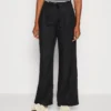 ESPRIT FLOW WIDE LEG - Stoffhose - Black
