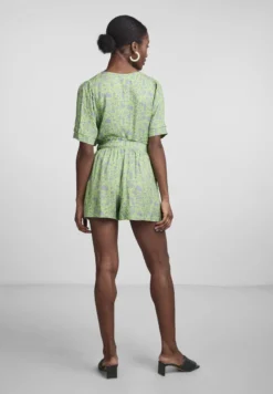 YAS STELLI HW S - Shorts - Summer Green -Angebote Stil Tage Store ffe406cfc6dc415280d3810c59700632